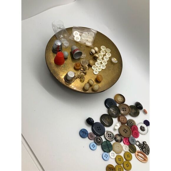 Vintage Buttons and Thimbles Assorted Lot - Picture 13 of 16